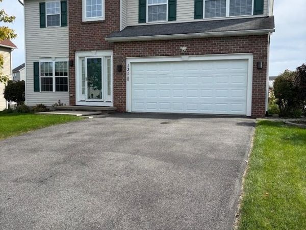 131 Chesapeake, West Henrietta, NY 14586