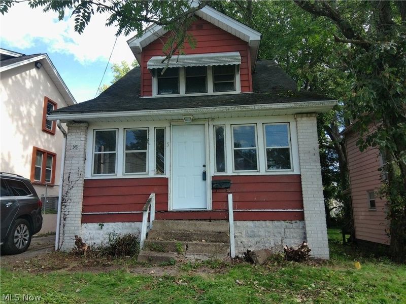 35 Palmer Avenue, Campbell, OH 44405 Photo 1