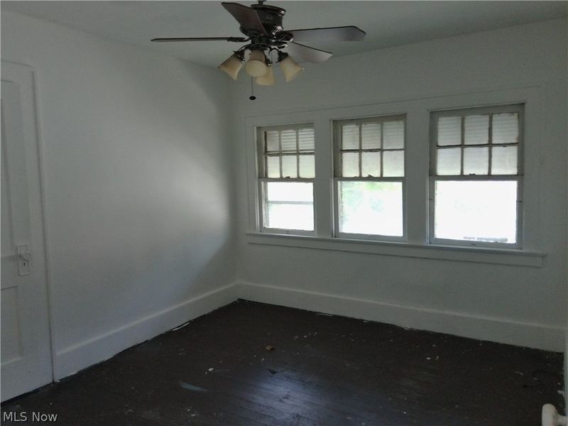 35 Palmer Avenue, Campbell, OH 44405 Photo 17
