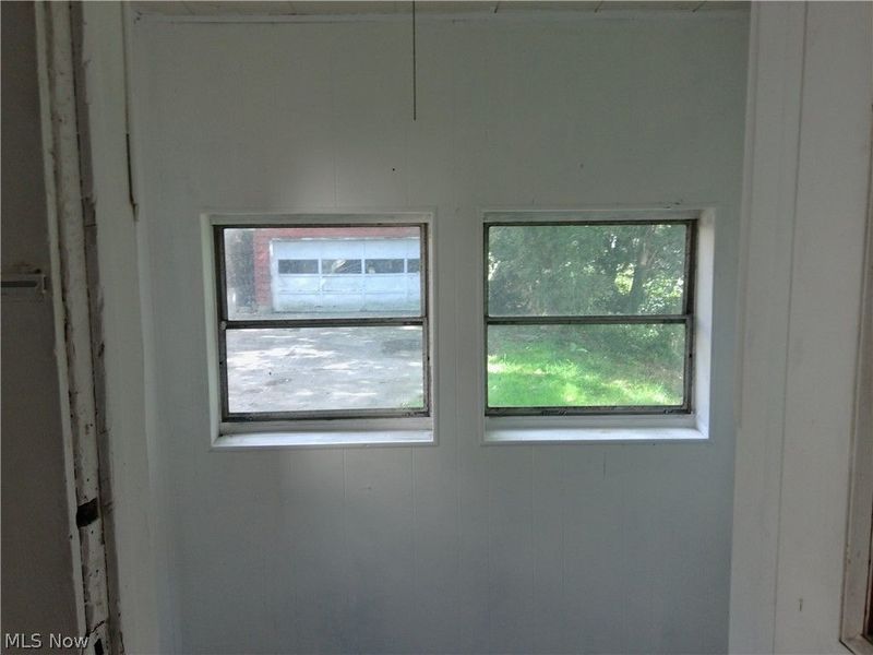 35 Palmer Avenue, Campbell, OH 44405 Photo 7