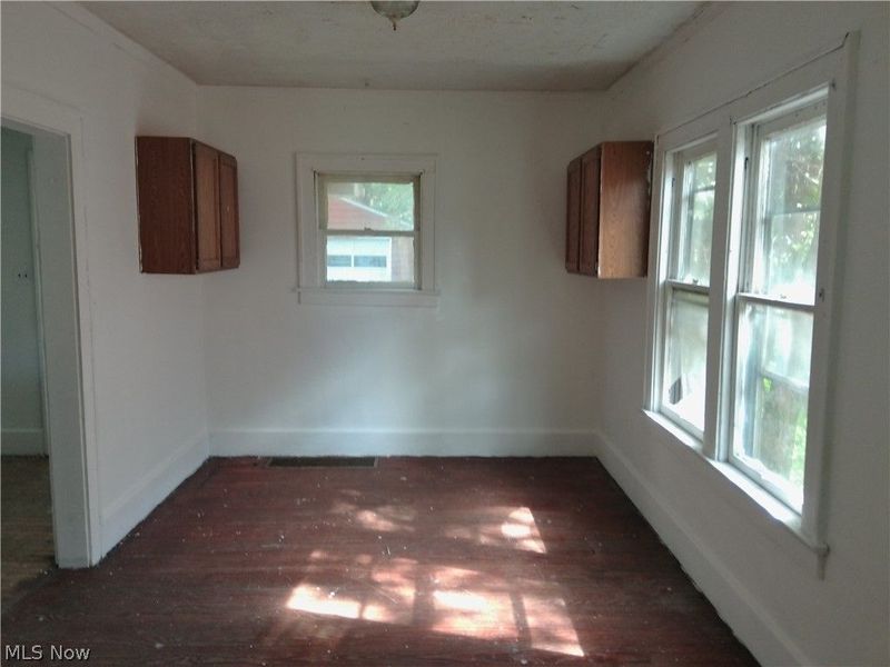 35 Palmer Avenue, Campbell, OH 44405 Photo 9