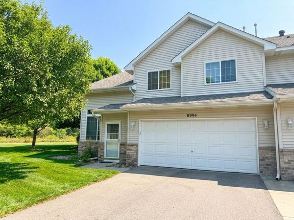 8994 92nd Street S, Cottage Grove, MN 55016