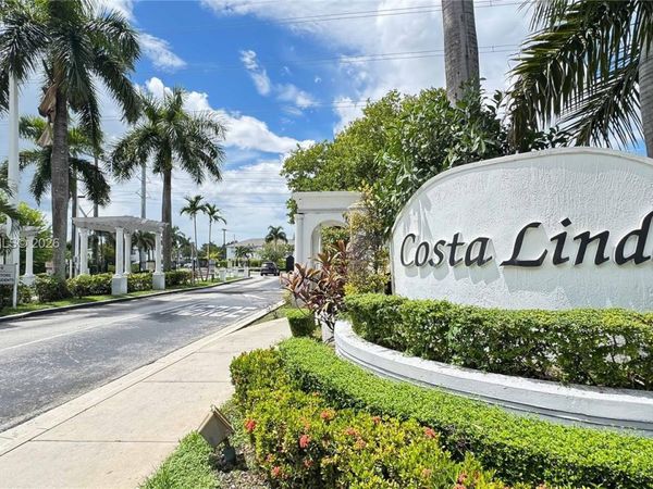 5470 NW 107th Ave , Unit 801, Doral, FL 33178