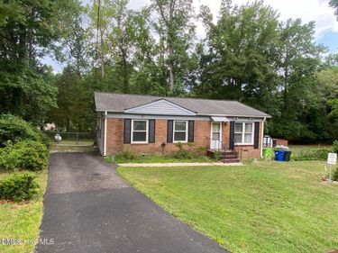 7229 Bentley Circle, Raleigh, NC 27616