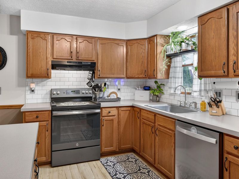 264 Barb Court, Heath, OH 43056 Photo 11