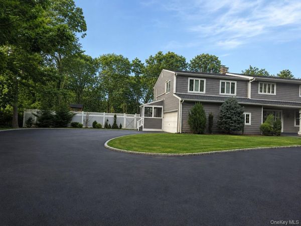 19 Cardinal Lane , East Islip, NY 11730