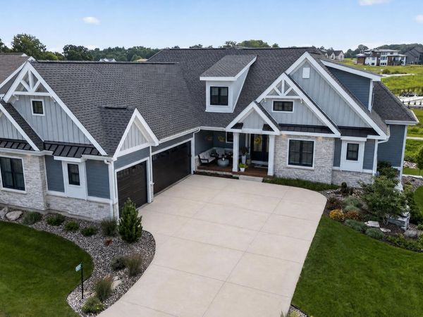 5009 Cranberry Blossom Court, Middleton, WI 53597