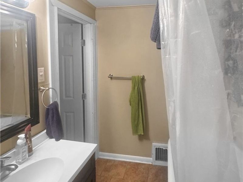 700 Lakemont Avenue, Akron, OH 44314 Photo 14