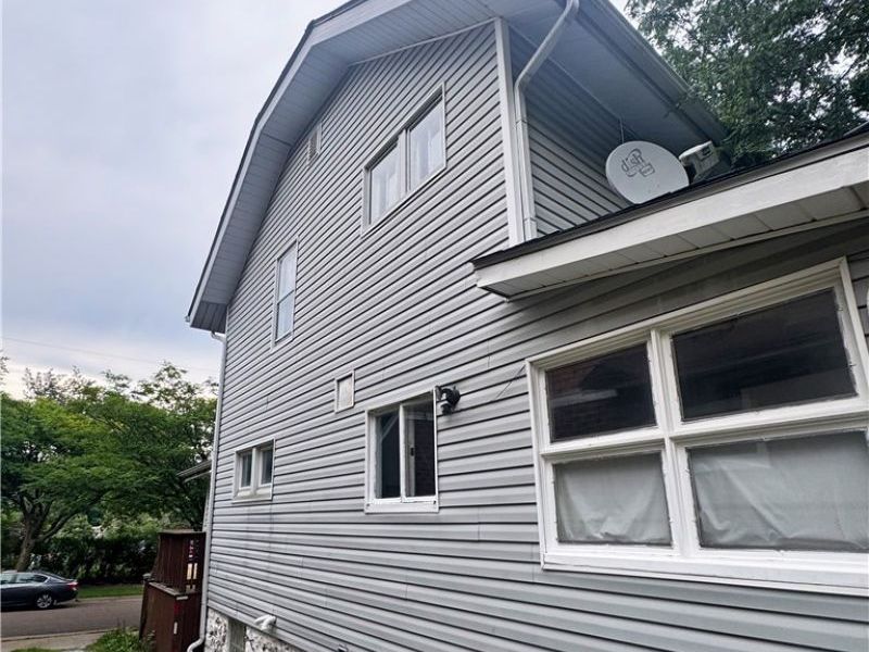 700 Lakemont Avenue, Akron, OH 44314 Photo 3