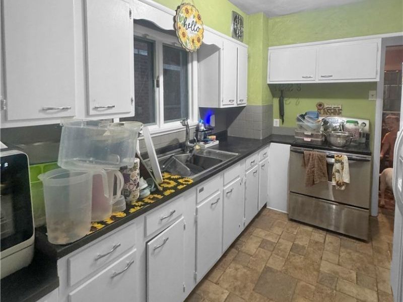 700 Lakemont Avenue, Akron, OH 44314 Photo 6