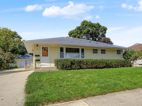 709 18th Avenue NE, Rochester, MN 55906