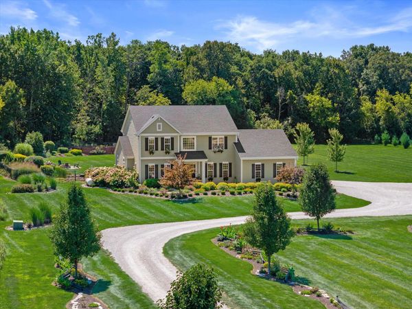 200 Nashotah Rd, Delafield, WI 53058