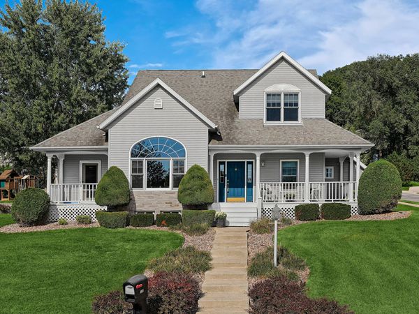 100 Calla Ct, Onalaska, WI 54650