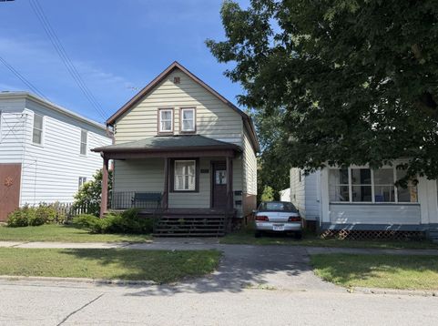 Main Photo