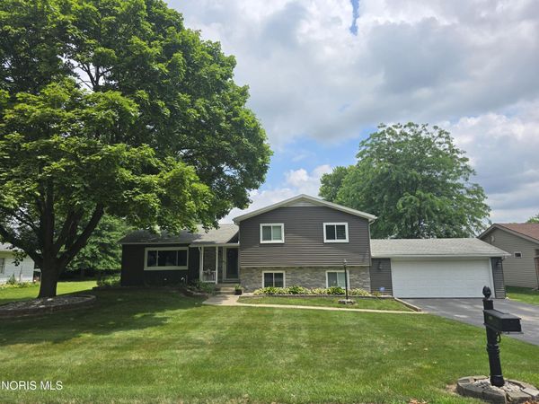 145 Gibson Court , Tiffin, OH 44883