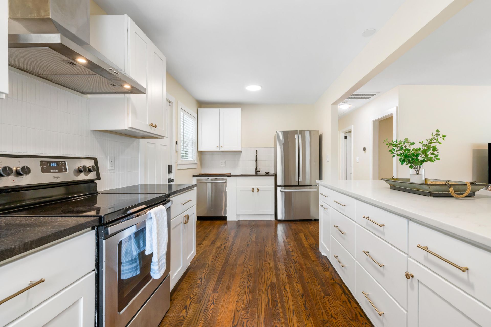 1373 Sumner Avenue Photo 13