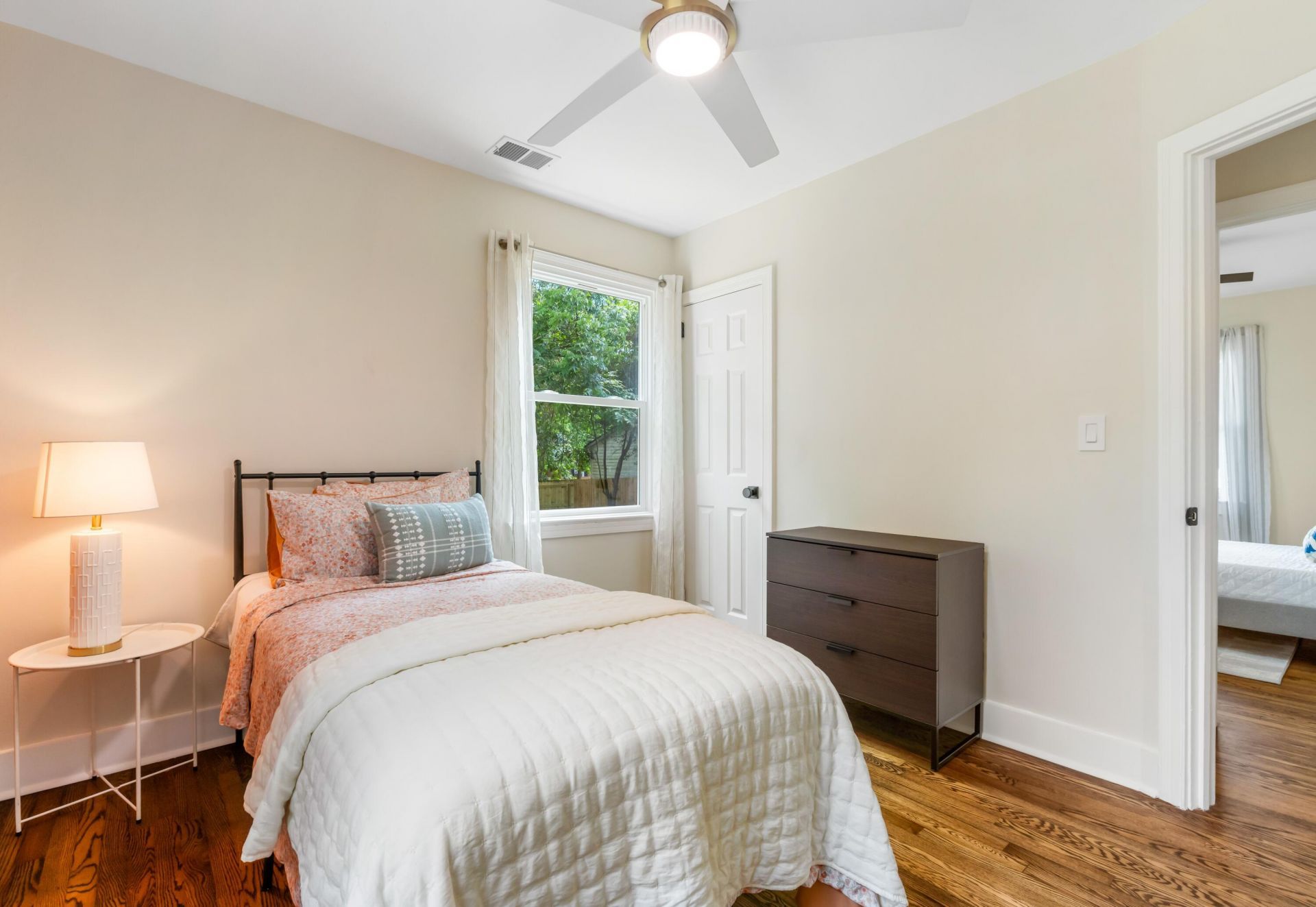 1373 Sumner Avenue Photo 19