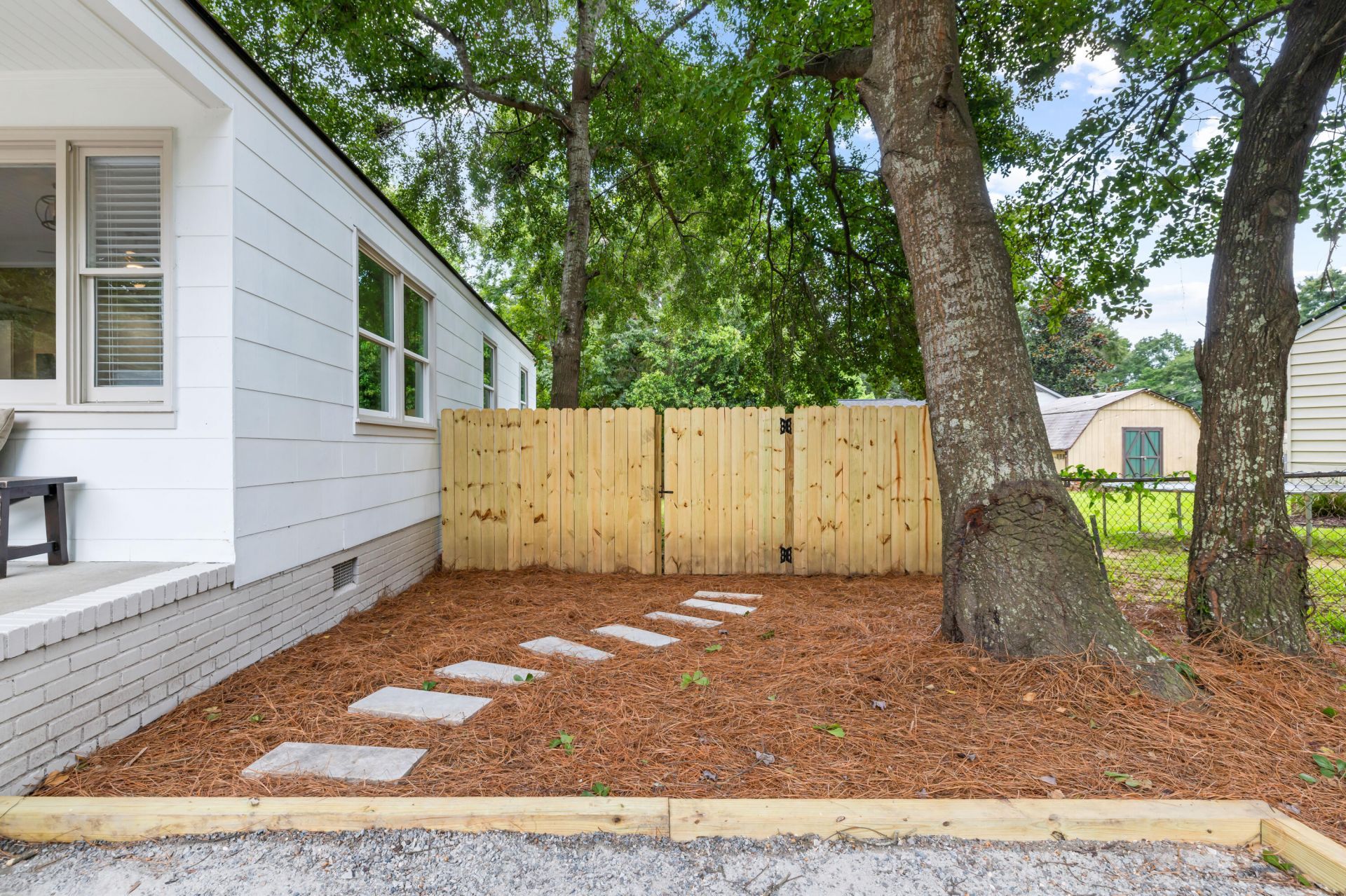 1373 Sumner Avenue Photo 22