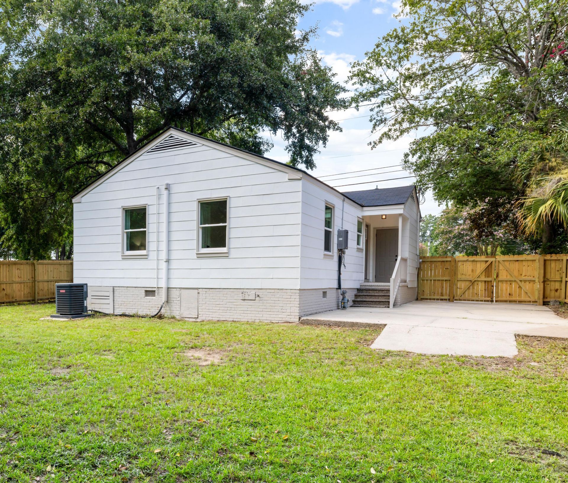 1373 Sumner Avenue Photo 24