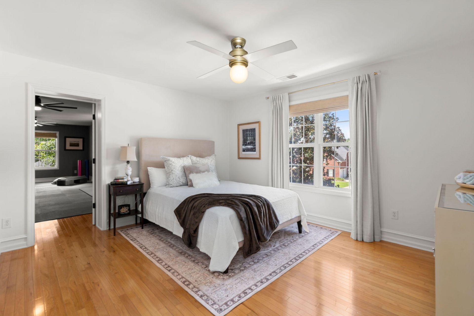 120 Thames Drive Photo 32