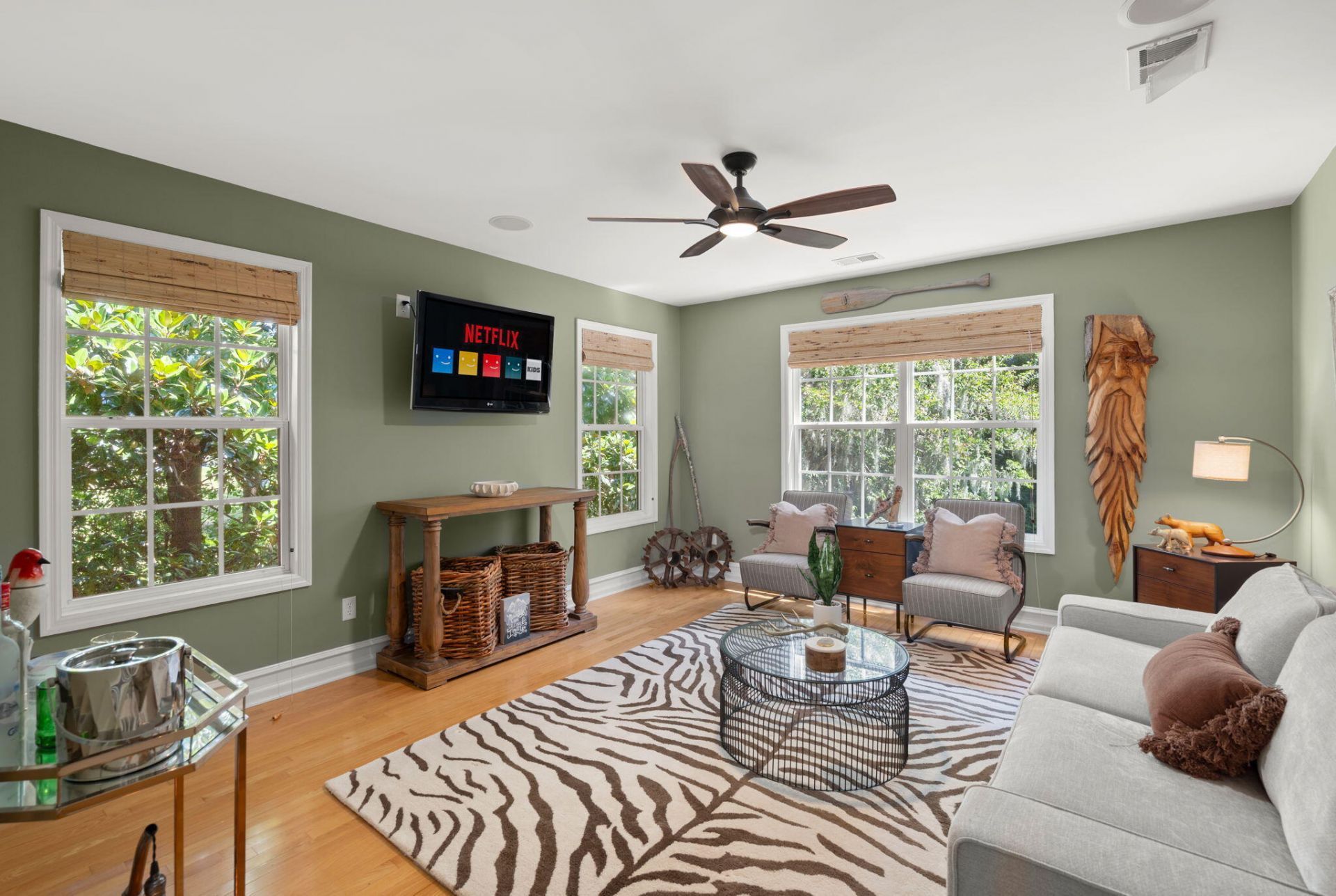 120 Thames Drive Photo 42