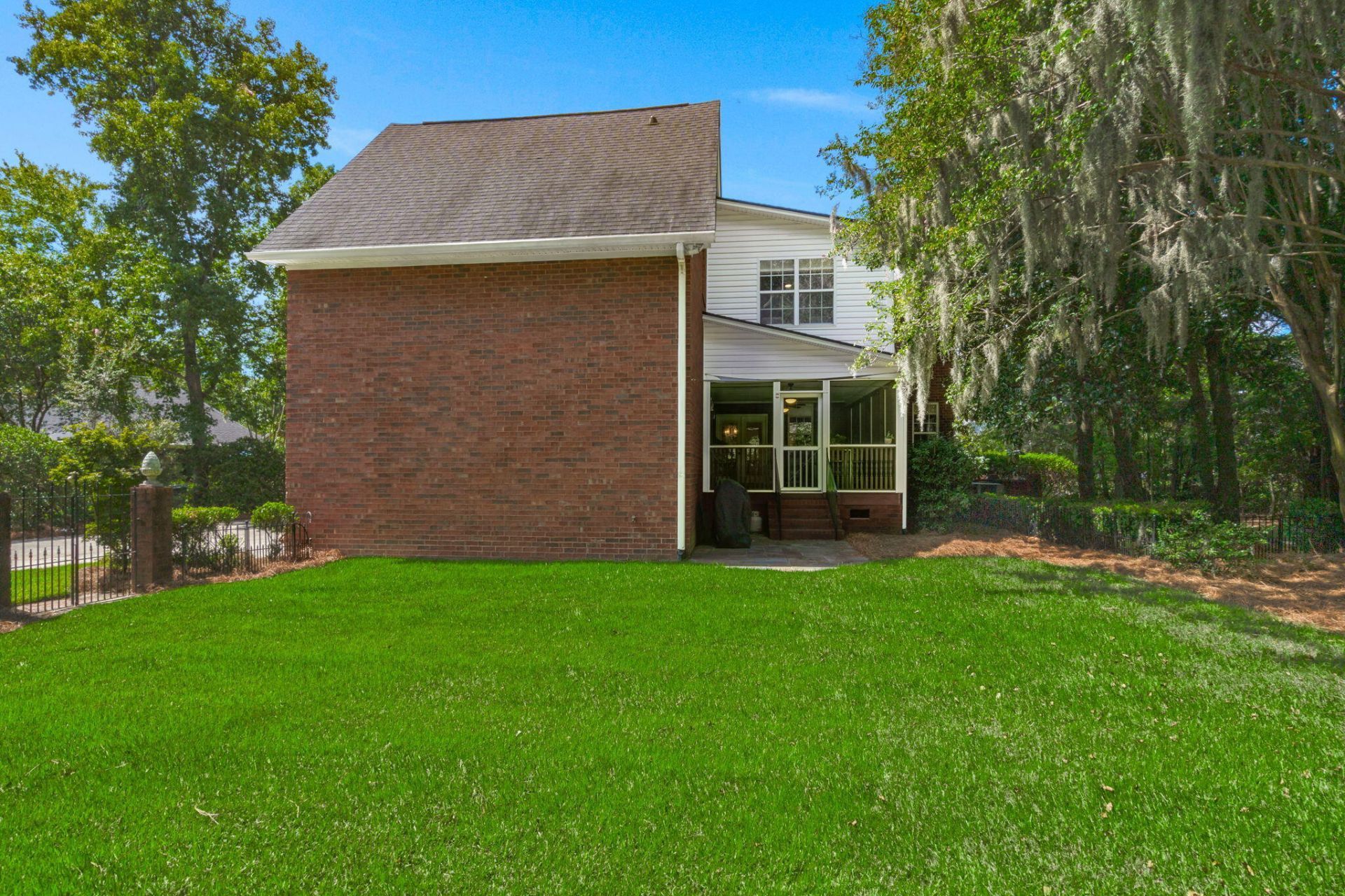 120 Thames Drive Photo 61
