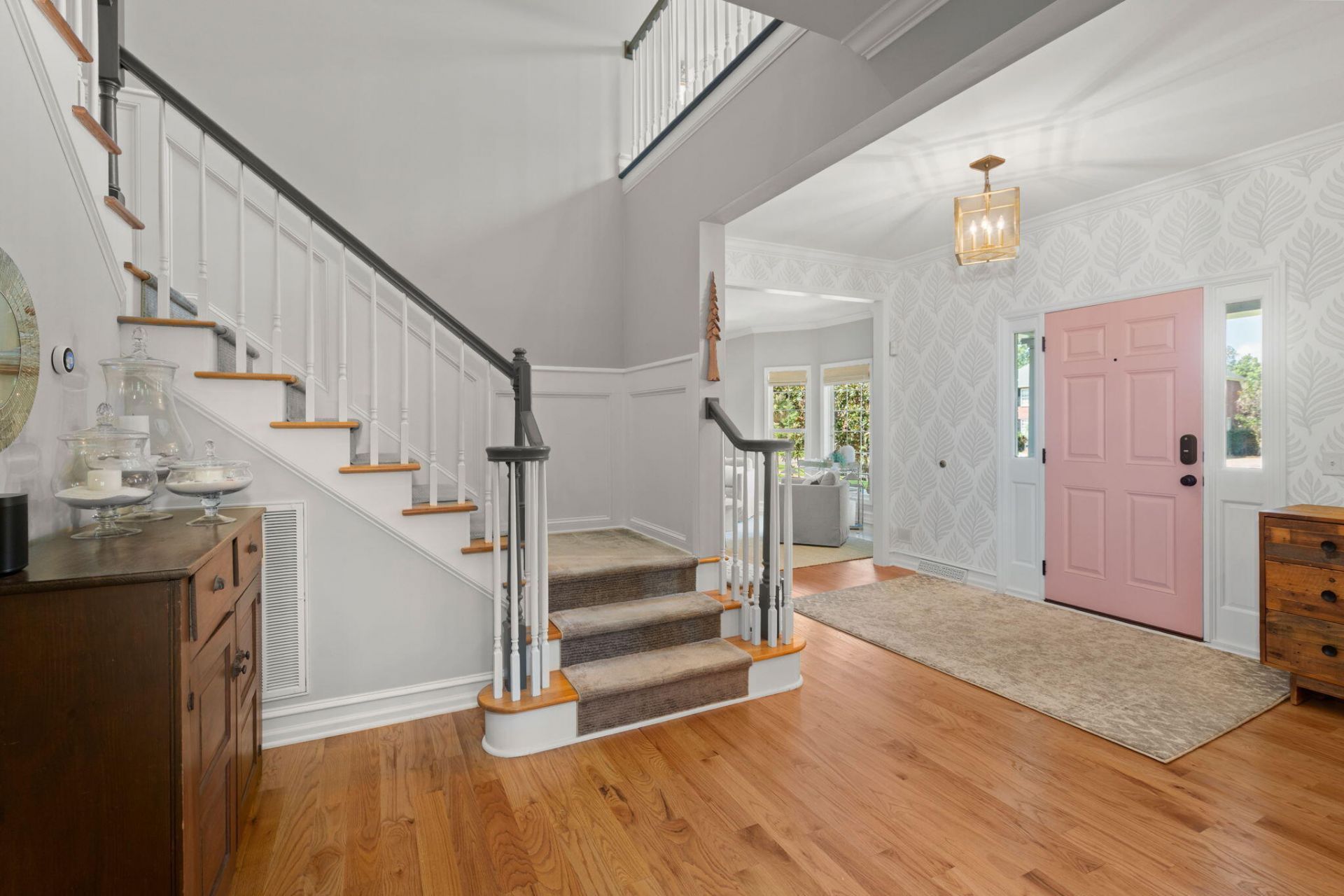120 Thames Drive Photo 9