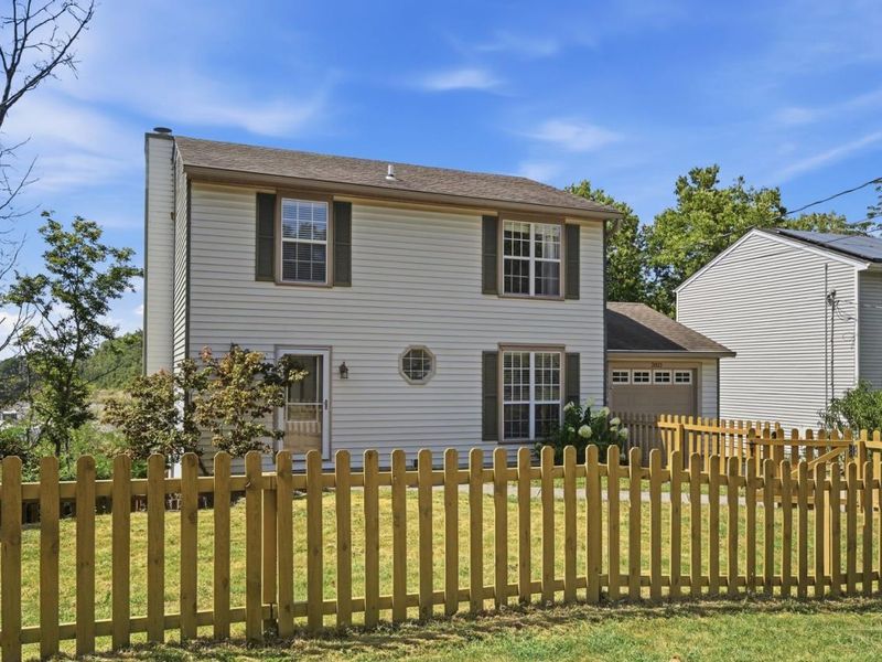 2823 Keystone Drive, Cincinnati, OH 45230 Photo 2