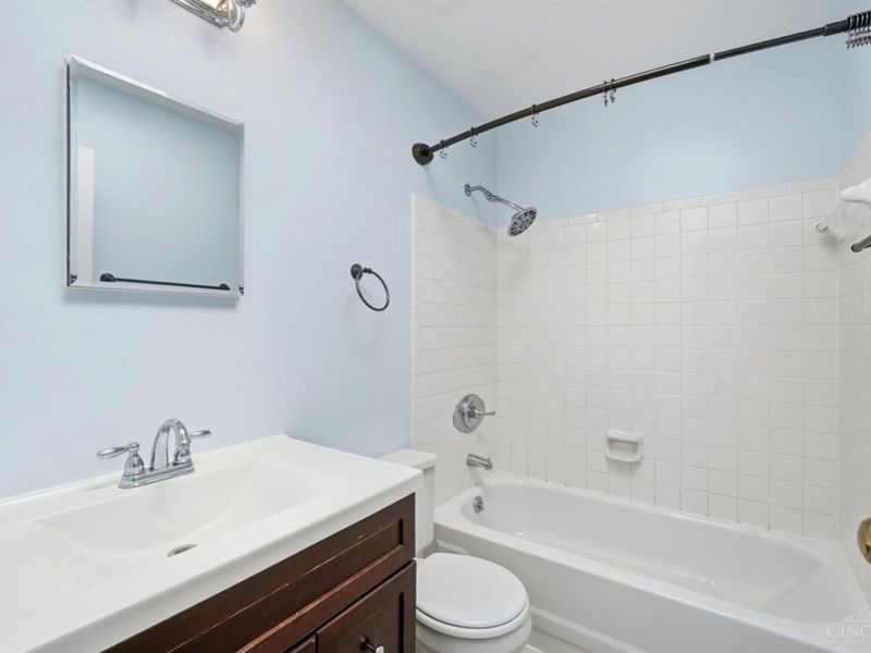 2823 Keystone Drive, Cincinnati, OH 45230 Photo 32