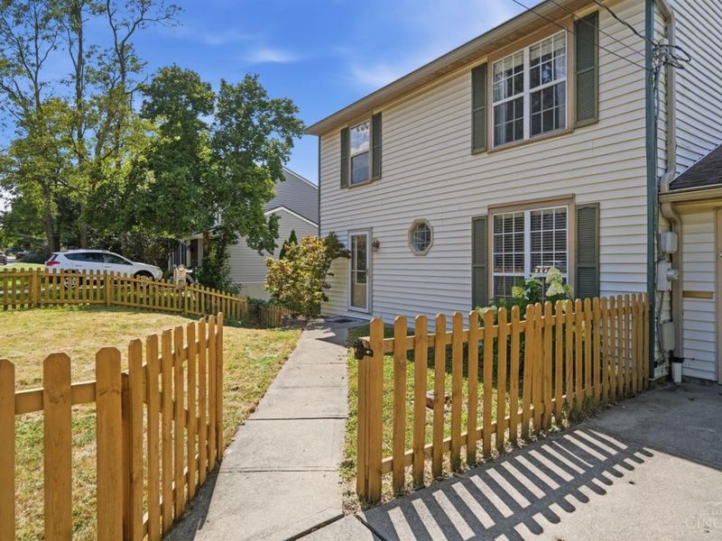 2823 Keystone Drive, Cincinnati, OH 45230 Photo 4