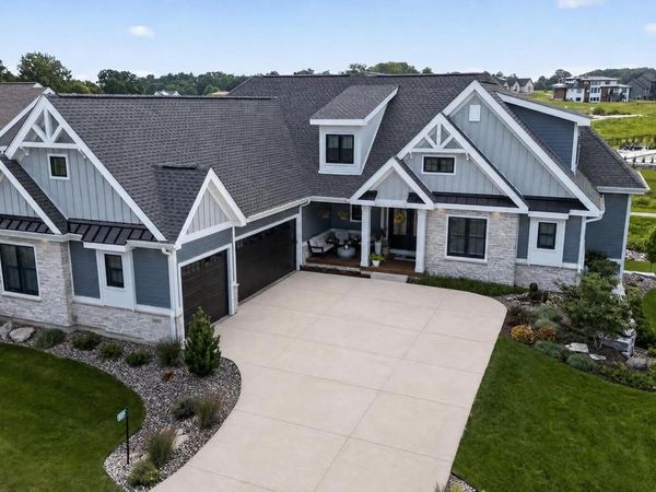 5009 Cranberry Blossom Court, Middleton, WI 53597