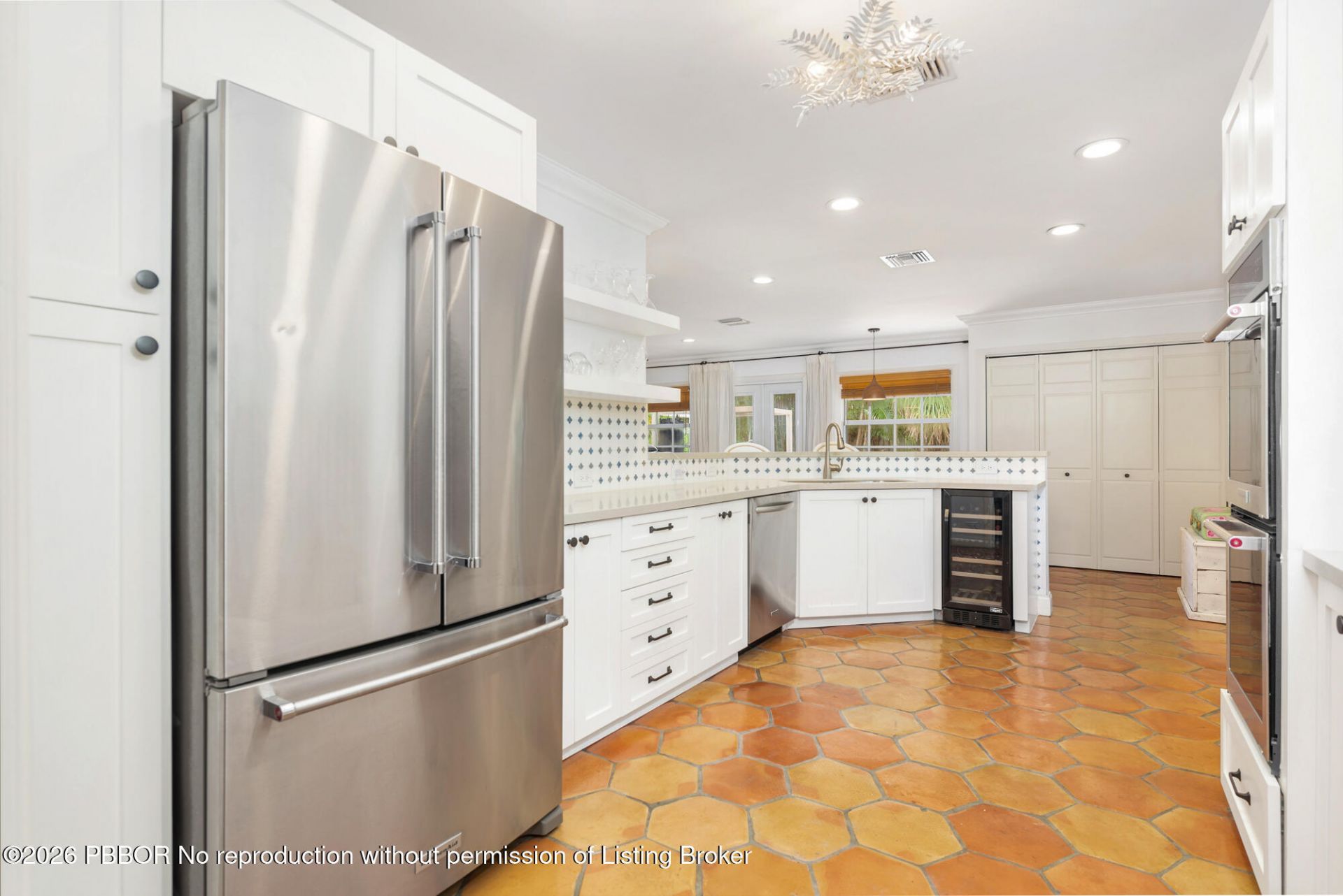 332 Pilgrim Road, West Palm Beach, FL 33405 Photo