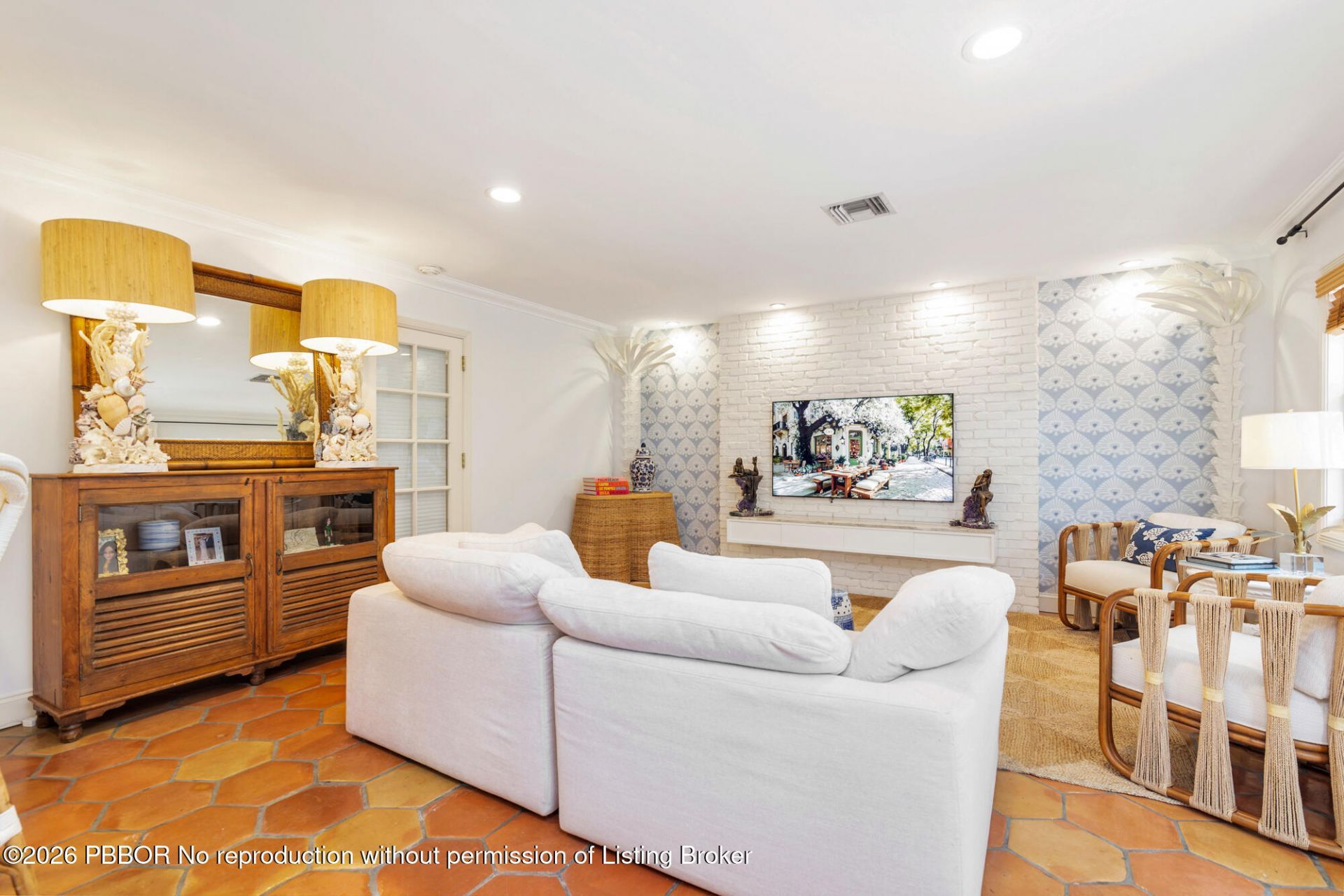 332 Pilgrim Road, West Palm Beach, FL 33405 Photo