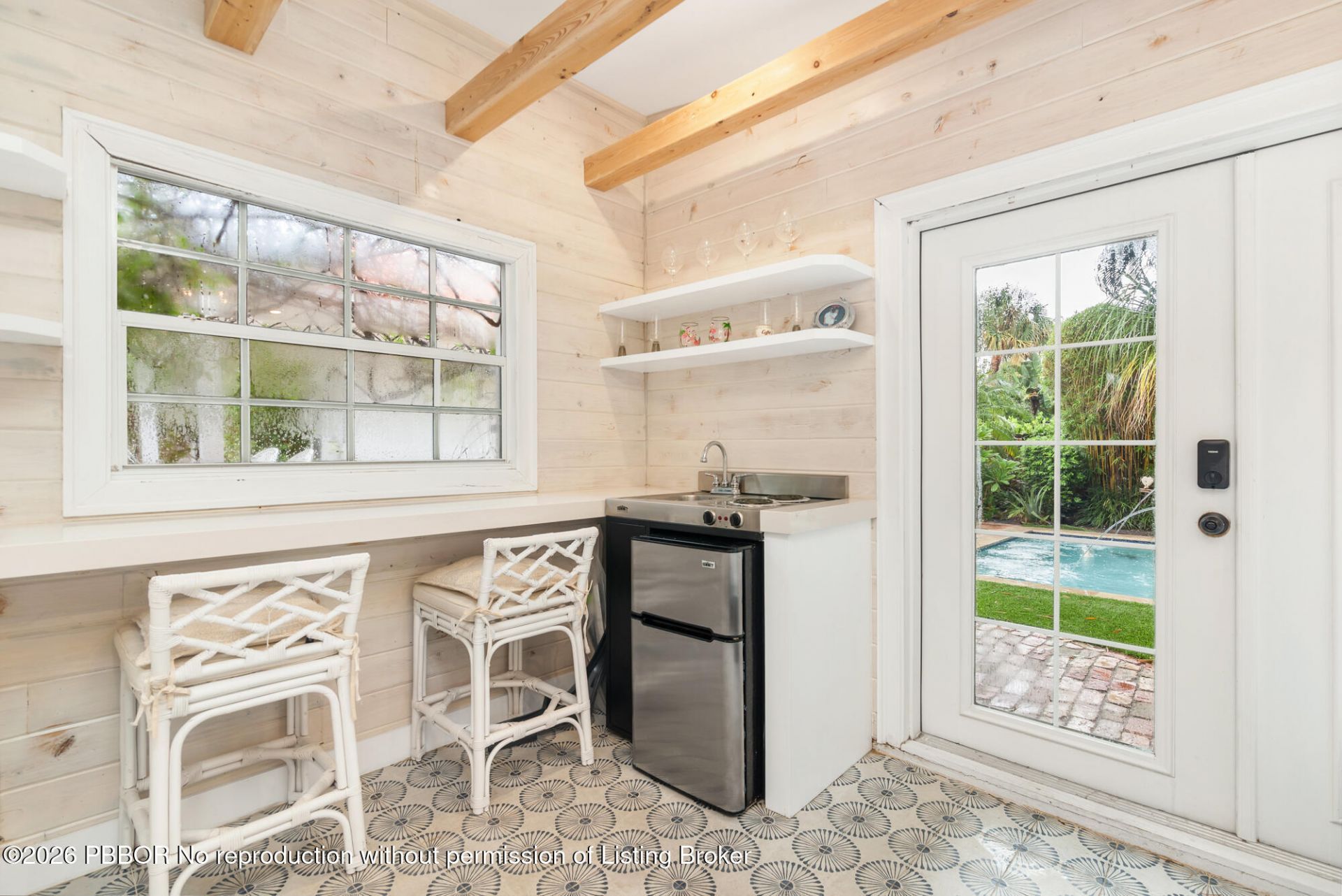 332 Pilgrim Road, West Palm Beach, FL 33405 Photo