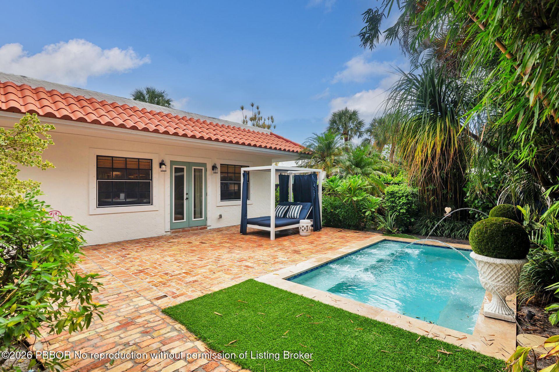 332 Pilgrim Road, West Palm Beach, FL 33405 Photo