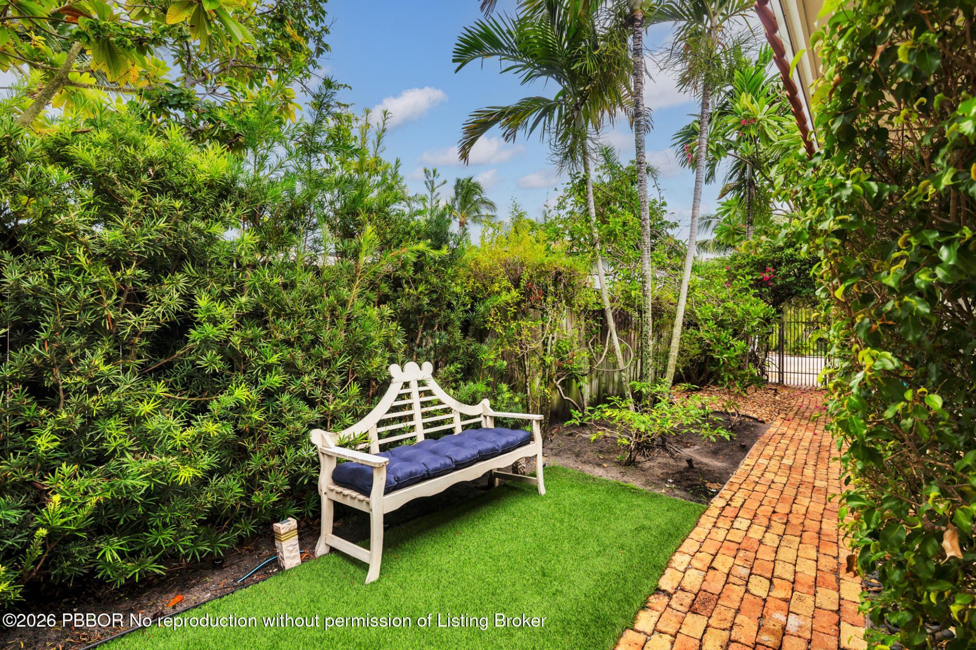 332 Pilgrim Road, West Palm Beach, FL 33405 Photo