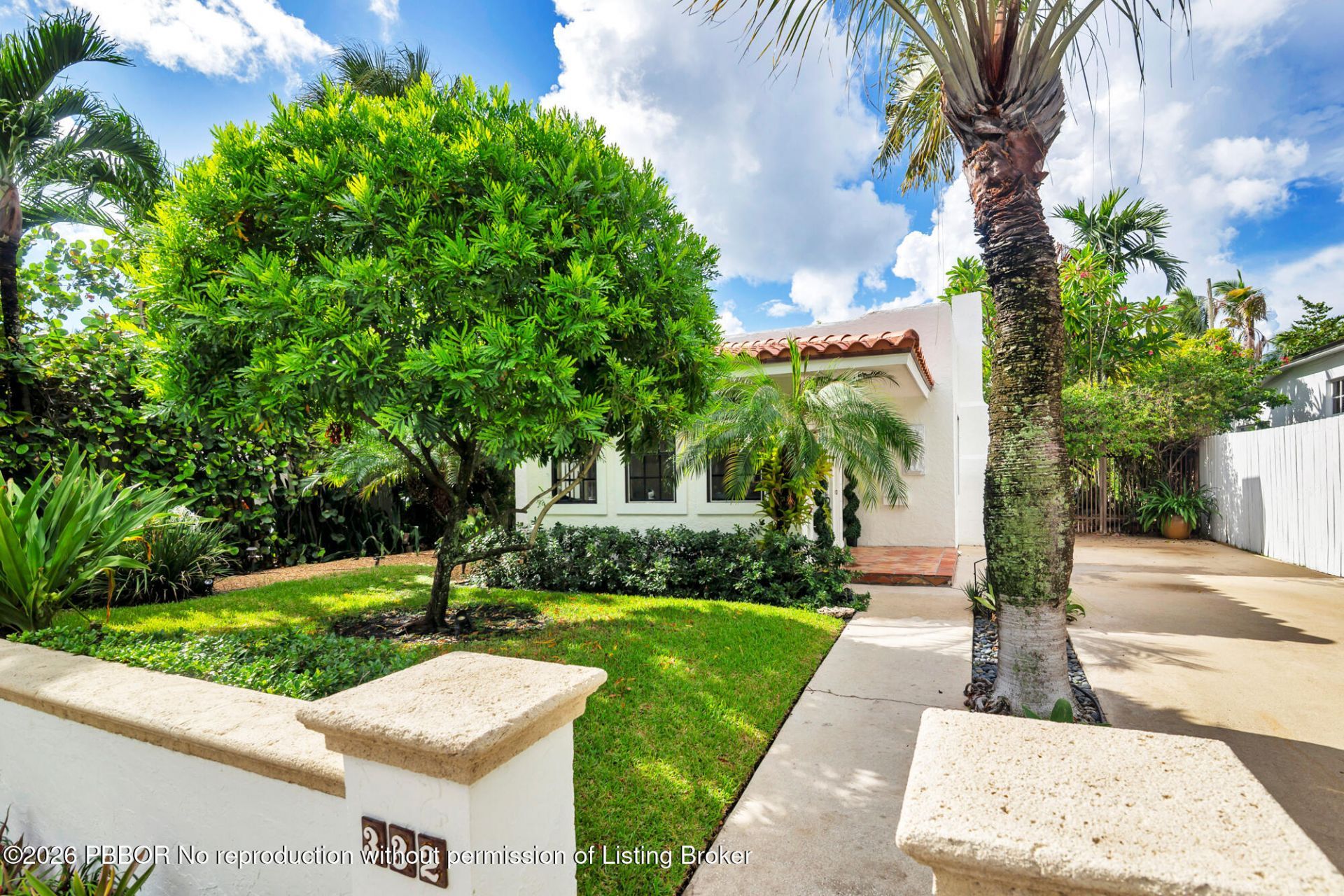 332 Pilgrim Road, West Palm Beach, FL 33405 Photo