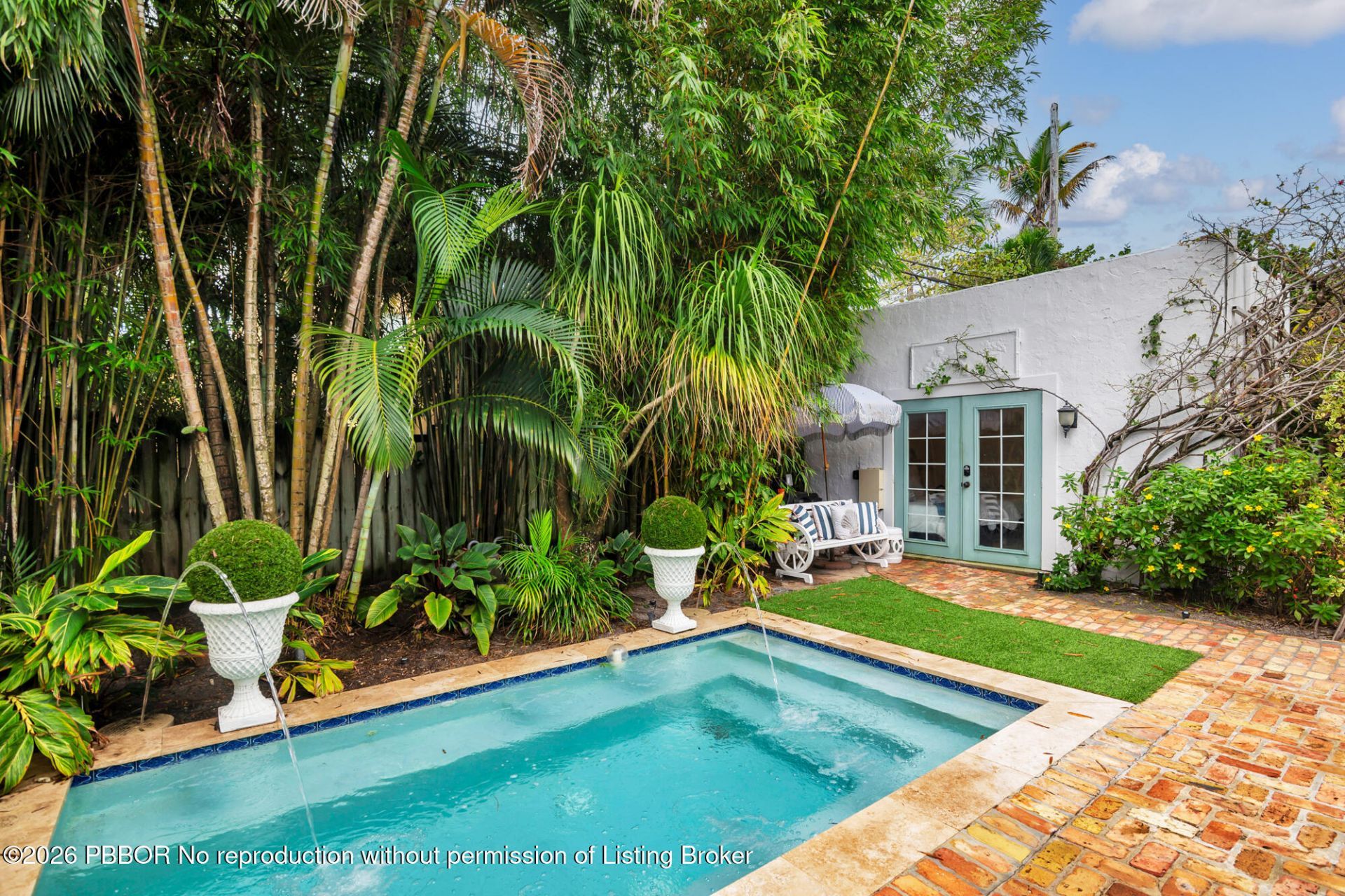 332 Pilgrim Road, West Palm Beach, FL 33405 Photo