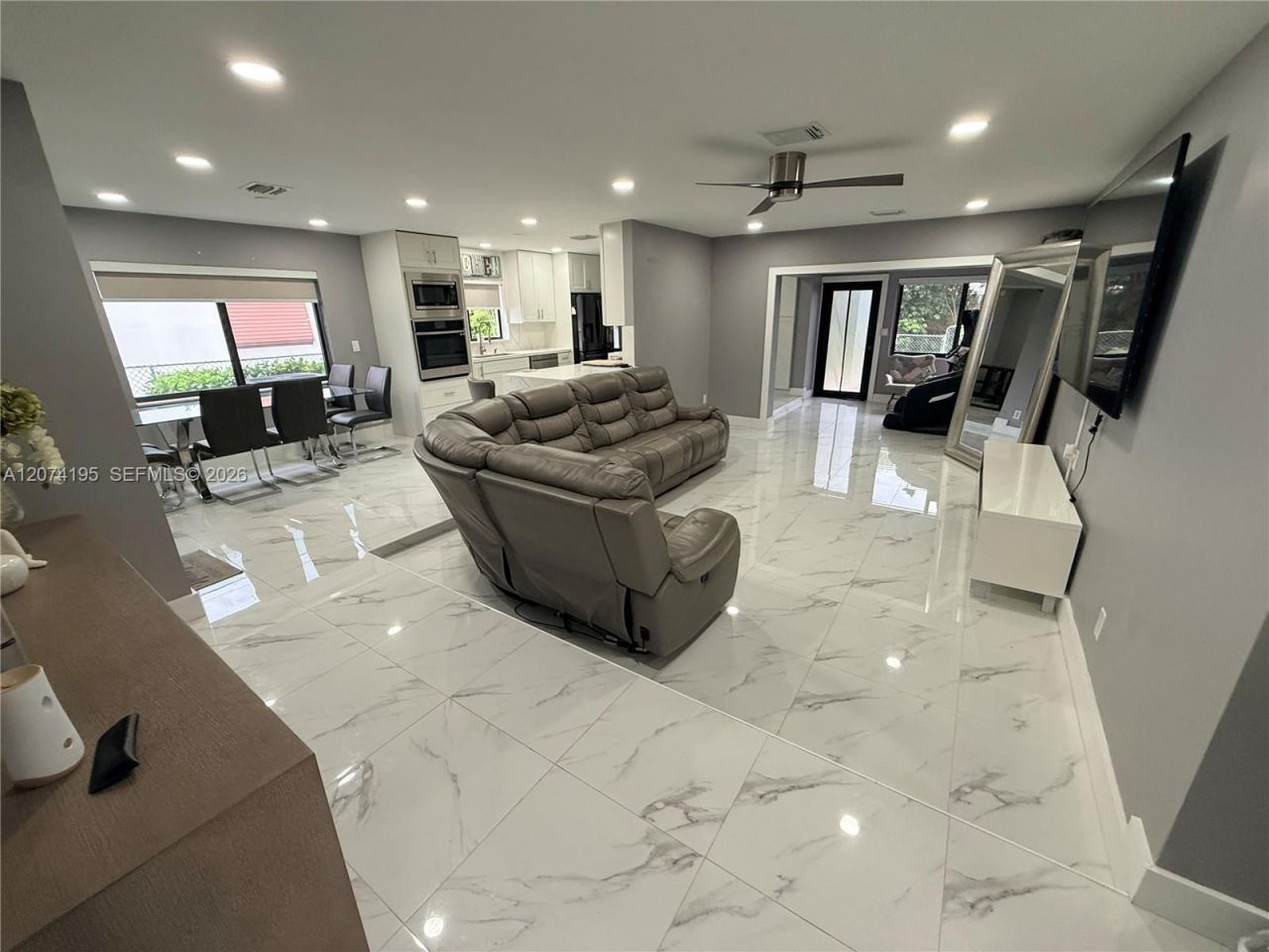 6710 SW 10th Ct, North Lauderdale, FL 33068 Photo
