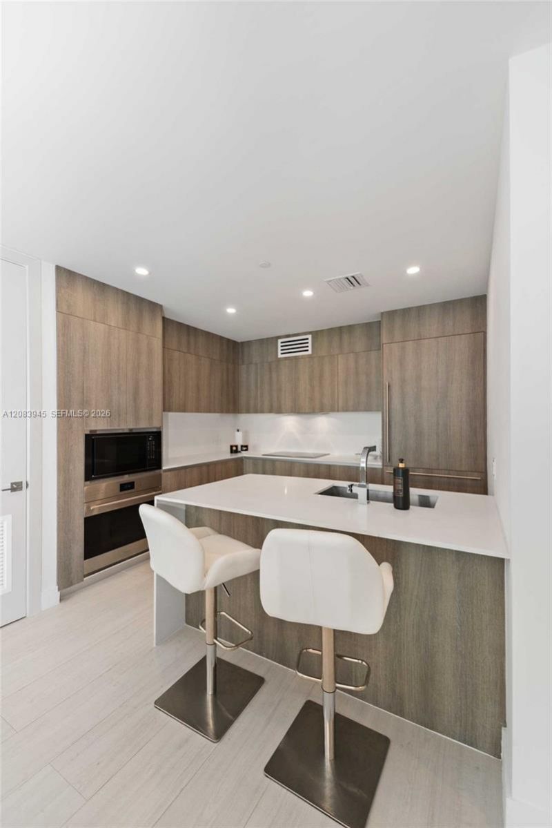 17550 Collins Ave, Unit 1403, Sunny Isles Beach, FL 33160 Photo