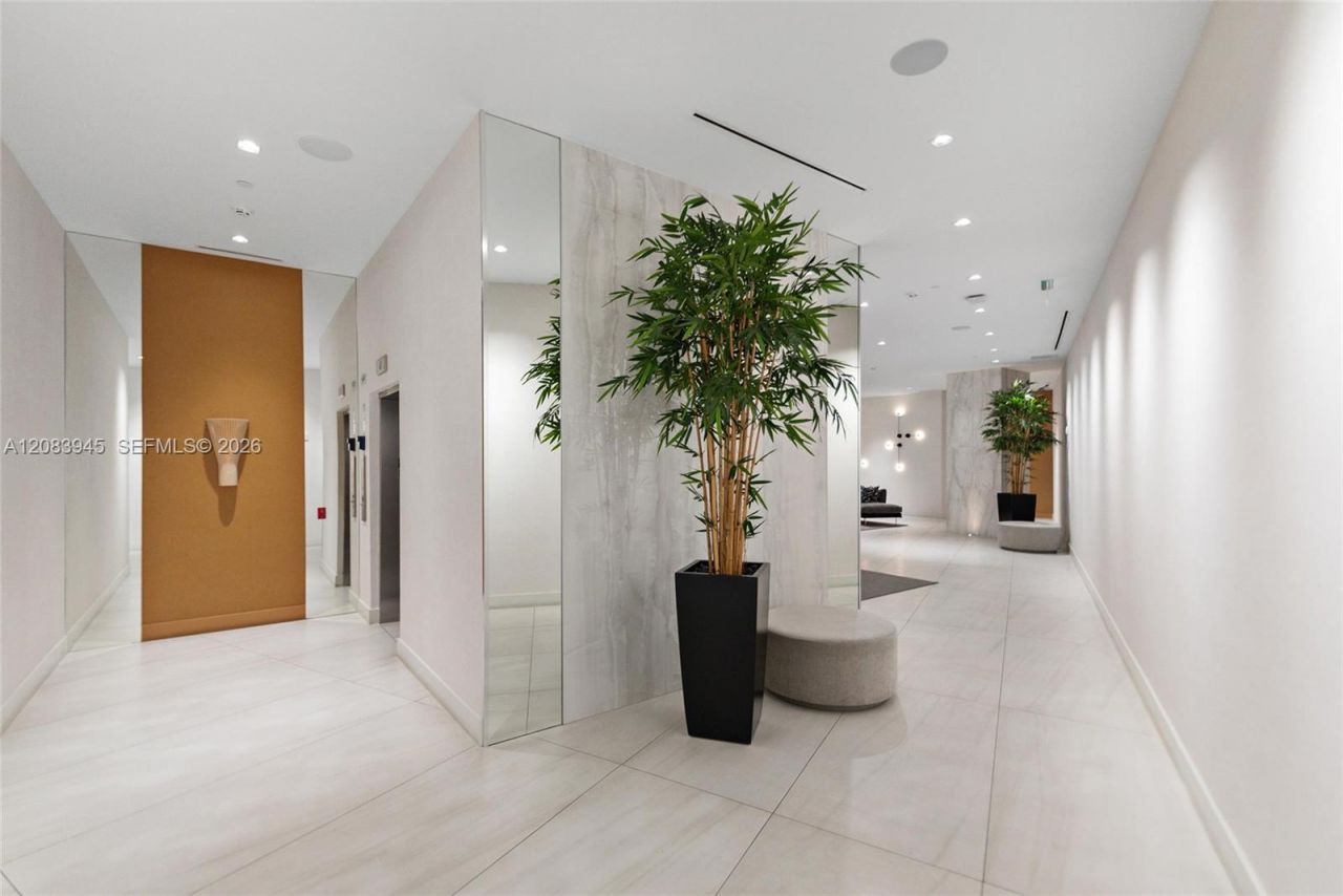 17550 Collins Ave, Unit 1403, Sunny Isles Beach, FL 33160 Photo