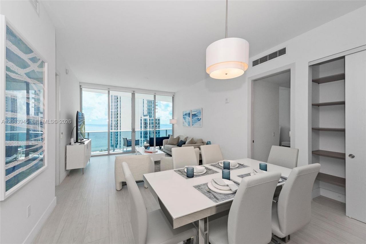 17550 Collins Ave, Unit 1403, Sunny Isles Beach, FL 33160 Photo