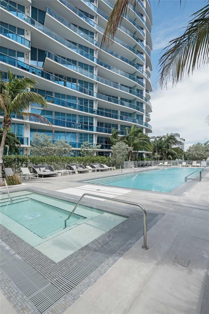 17550 Collins Ave, Unit 1403, Sunny Isles Beach, FL 33160 Photo
