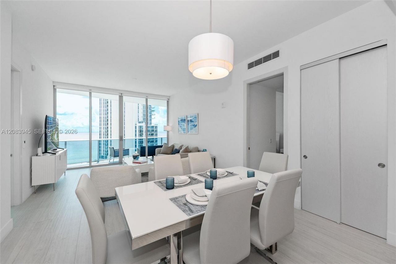 17550 Collins Ave, Unit 1403, Sunny Isles Beach, FL 33160 Photo