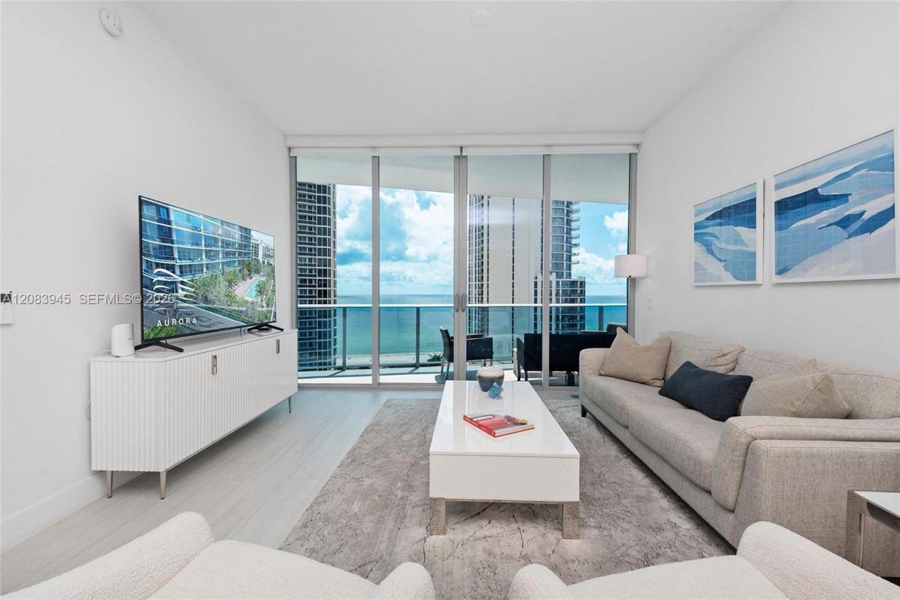 17550 Collins Ave, Unit 1403, Sunny Isles Beach, FL 33160 Photo