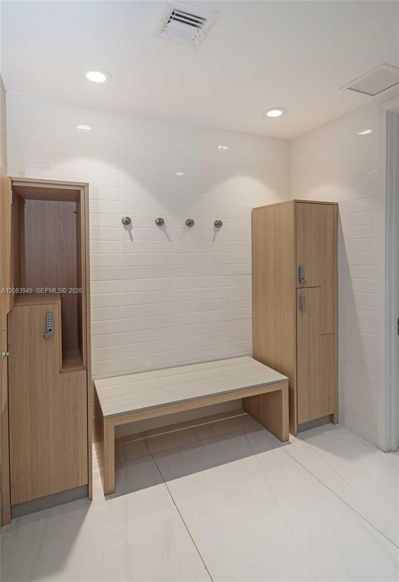 17550 Collins Ave, Unit 1403, Sunny Isles Beach, FL 33160 Photo