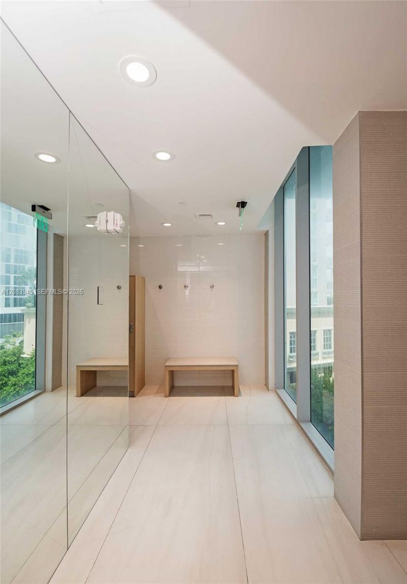 17550 Collins Ave, Unit 1403, Sunny Isles Beach, FL 33160 Photo