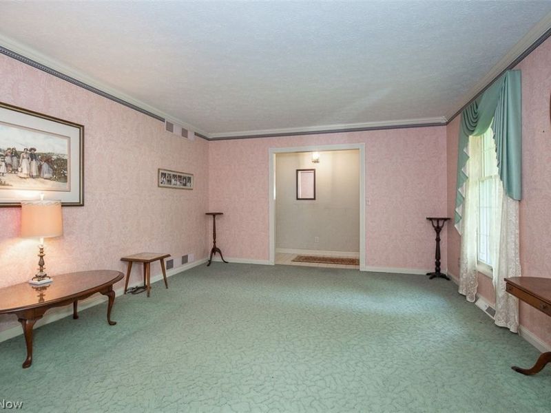 218 Wintergreen Hill Drive, Painesville Township, OH 44077 Photo 7