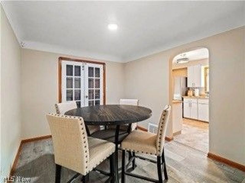 1216 S Green Road, South Euclid, OH 44121 Photo 4