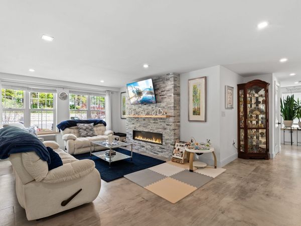 2253 Washington, Unit 1, Canton, MA 02021